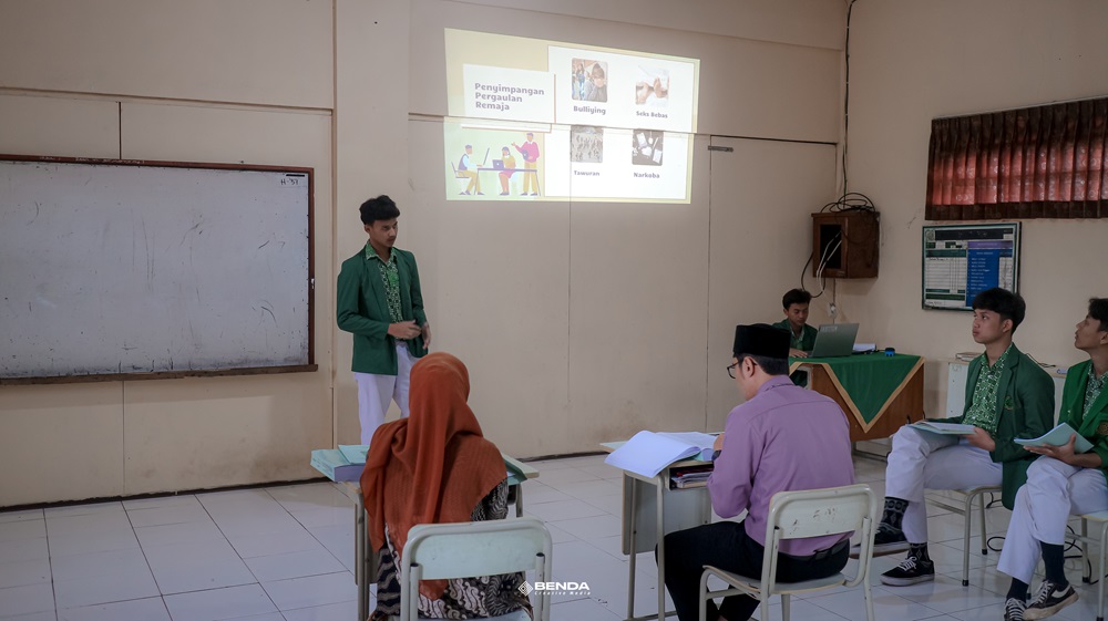 Sidang Makalah Kelas Xii Pesantren Persatuan Islam Benda Kota